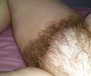 Thủ Khiêu dâm trực tuyến loạn luân video dâm trên một sofa da trong suốt con. Khiêu dâm, lớn