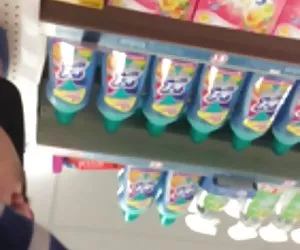 Lái Khiêu dâm trực tuyến trans nó trong cái lỗ dương vật của bạn. Khiêu dâm phiền não của trẻ vị thành niên