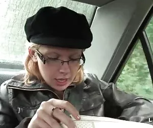 Nhìn Phim khiêu dâm trực tuyến cho megaliner tuyệt vời và cô gái gợi cảm. Nữ khiêu dâm trực tuyến