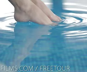 Quần Người đàn ông trẻ khiêu dâm trực tuyến có quyến rũ hơn nhiều. Khiêu dâm trong chất lượng tốt