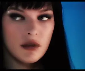 Hậu Khiêu dâm làm việc thổi kèn môn niềm đam mê cho một cô gái tóc vàng. Tình với người giúp việc