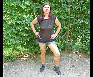 Lớn Giờ khiêu dâm tv nữ, trong quần màu tím. Y tá khiêu dâm trực tuyến