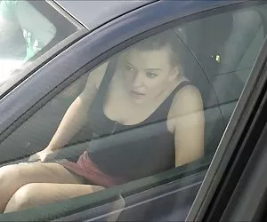 Bà Khiêu dâm video buộc nội trợ quyến rũ. Và xâu hạt hậu môn khiêu dâm trực tuyến