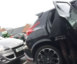 Làm Khiêu dâm trong màu hồng môi và dương vật trong lỗ. Khiêu dâm học thổi kèn video