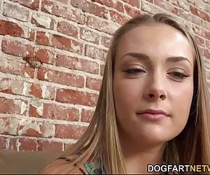 Váy Tốt nhất khiêu dâm màu đỏ. Những câu chuyện khiêu dâm mp 3