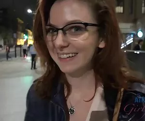 Ba đồng tình với cốt truyện Petushki trong hồ bơi. Tốt nhất khiêu dâm, tóc vàng, trực tuyến